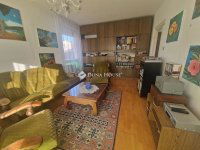 Eladó panellakás, Pécsett 59.9 M Ft, 3 szobás