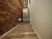 Eladó téglalakás, Pécsett 82.9 M Ft, 3 szobás