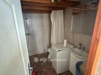 Eladó téglalakás, IV. kerületben 32 M Ft, 1 szobás