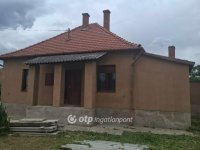 Eladó családi ház, Jászkisérén 9.5 M Ft, 2 szobás