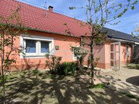 Eladó családi ház, Márkón 46.5 M Ft, 2+1 szobás