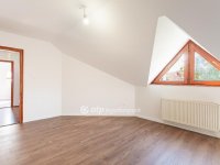 Eladó családi ház, Szigetszentmiklóson 149.9 M Ft, 5+1 szobás