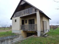 Eladó családi ház, Kőszárhegyen 18 M Ft, 3 szobás