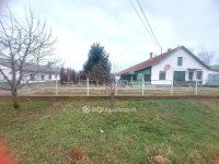 Eladó családi ház, Hosszúpályin 249.999 M Ft, 5 szobás