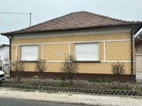 Eladó családi ház, Vecsésen 86.9 M Ft, 4 szobás
