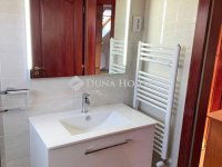 Eladó családi ház, Debrecenben 125 M Ft, 5 szobás