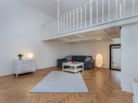 Kiadó téglalakás, albérlet, V. kerületben, Hold utcában