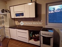 Eladó családi ház, Pécsett 79.9 M Ft, 1+2 szobás