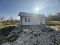 Eladó nyaraló, Tatán 19.99 M Ft, 1 szobás / költözzbe.hu