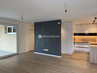 Eladó téglalakás, XIX. kerületben 164.7 M Ft, 5 szobás