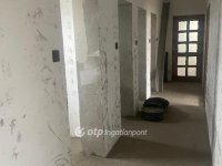 Eladó sorház, Pécsett 215 M Ft, 12+2 szobás