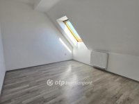 Eladó téglalakás, Pápán 33.49 M Ft, 1+1 szobás