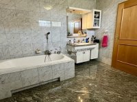 Eladó családi ház, Leányfaluban 562.5 M Ft, 6+1 szobás