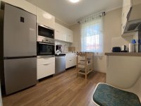 Eladó családi ház, Veszprémben 189.99 M Ft, 7 szobás