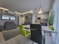 Eladó téglalakás, Siófokon 160 M Ft, 3 szobás