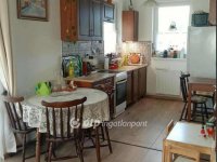 Eladó sorház, Vácon 109.2 M Ft, 1+3 szobás