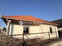 Eladó családi ház, Vecsésen 59.9 M Ft, 4 szobás