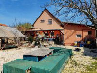 Eladó családi ház