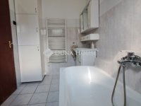 Eladó családi ház, Baján 69 M Ft, 5 szobás