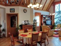 Eladó családi ház, Esztergomban 199 M Ft, 4 szobás