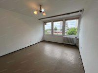 Eladó panellakás, Kecskeméten 38.9 M Ft, 1 szobás