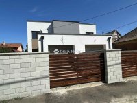 Eladó ikerház, XVIII. kerületben 173 M Ft, 5 szobás