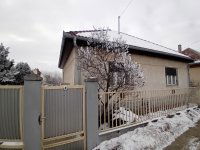 Eladó családi ház