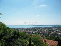 Eladó családi ház, Balatonfüreden 399 M Ft, 10 szobás