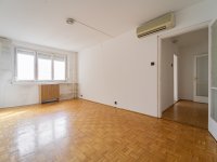 Eladó panellakás, Budapesten, III. kerületben 68 M Ft, 3 szobás