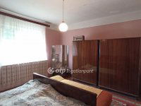 Eladó családi ház, Jászfényszarun 27.9 M Ft, 2+1 szobás