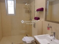 Eladó családi ház, Balatonfüreden 649.9 M Ft, 14+2 szobás