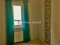 Eladó téglalakás, Pécsett 75 M Ft, 3 szobás