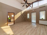 Eladó családi ház, XVII. kerületben 159.9 M Ft, 6 szobás