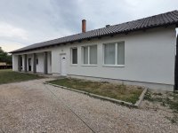 Eladó családi ház, Adonyban 79.9 M Ft, 3 szobás