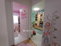 Eladó családi ház, Pusztaszabolcson 66.9 M Ft, 1+3 szobás