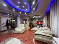 Eladó családi ház, Baján 75 M Ft, 6 szobás