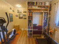 Eladó családi ház, Alsónémediben 169.9 M Ft, 7 szobás