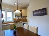 Eladó téglalakás, Pécsett 72.9 M Ft, 3 szobás