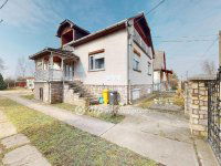 Eladó családi ház