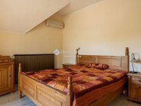 Eladó családi ház, Debrecenben 365 M Ft, 5 szobás