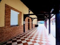 Eladó családi ház, Gödöllőn 205 M Ft, 16 szobás