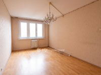 Eladó panellakás, III. kerületben 81.9 M Ft, 3 szobás