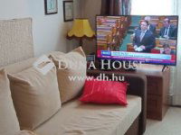 Eladó téglalakás