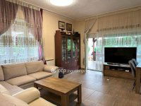 Eladó családi ház, XI. kerületben 237 M Ft, 6 szobás