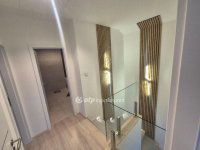 Eladó családi ház, Solymáron 223 M Ft, 4 szobás