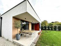 Eladó családi ház, Siófokon 96.2 M Ft, 3 szobás