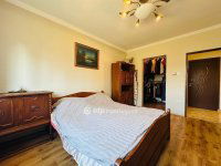 Eladó családi ház, Mikepércsen 89.99 M Ft, 3 szobás