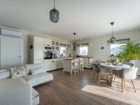 Eladó családi ház, Nadapon 174.9 M Ft, 3 szobás