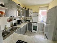 Eladó téglalakás, Szegeden 63.9 M Ft, 2 szobás