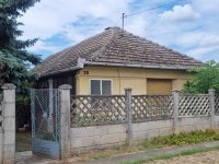 Eladó családi ház, Tápiószecsőn 22.5 M Ft, 2 szobás